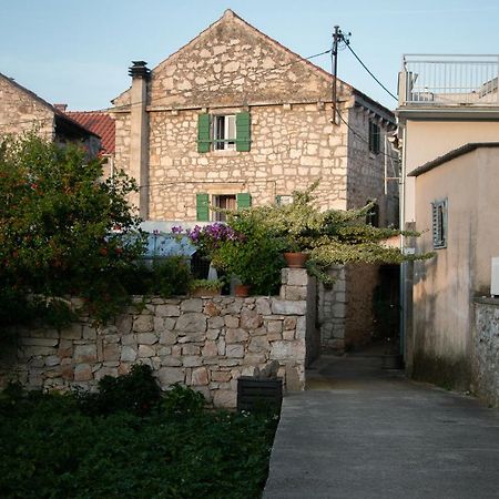 Apartment Stari Murter Bagian luar foto